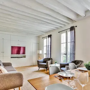 https://superbe-appartement-bon-marche-saint-germain.fr-paris.fr