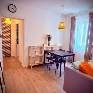 50m2-free Private Parking-self Check In !! 50m2 Intramuros-parking Prive Gratuit-arrivee Autonome!! Avignon